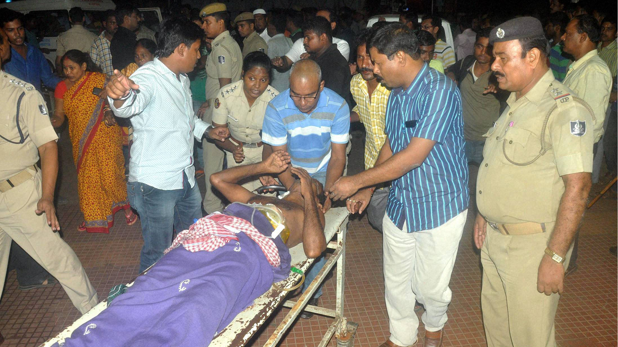 QBullet: China Backs Pakistan, Fire In Odisha Hospital And More